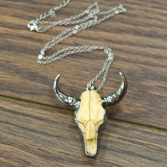 Longhorn Cow Skull Necklace - Picture 3 of 4